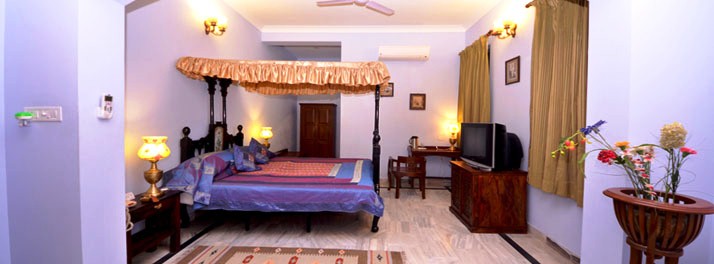 97/WelcomHeritage Koolwal Kothi - Nawalgarh 07.jpg